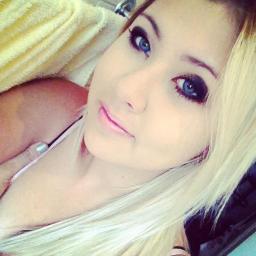 FC dedicado para a liinda da @_deboraota s2 dona @nataashaarauujo http://t.co/oAPiE62ezy 
ela seguiu dia 08/06