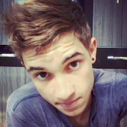 mateusgolfeto's profile picture. Instagram : http://t.co/4cU8Z3GUZI