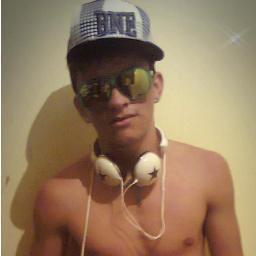 éhamor demais,é coisa de Deus♫euteamodemãis&sô kero seu amor sô pra mim♪sô ciumenta sin &'enfrento quem for,pra poder dizer qe vc MEU amor, MEU tudo. Via@_Btcs2