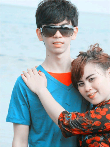 Handsome α̲̅πϑ Smart..:)