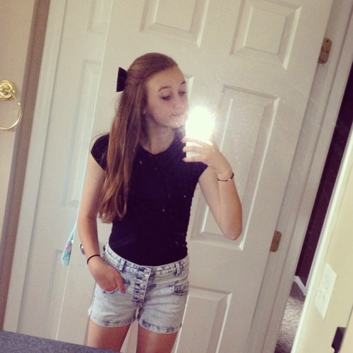 narrysnigeh's profile picture. σиє тιмє ι вιт ιитσ α ¢υρ¢αкє, & ιт ѕ¢яєαмє∂, тнєи ι яєαℓιzє∂ ιт ωαѕ нαяяу. ((αɾï, вεαυ, сøḋÿ, αṉḋ αṉḋÿ ƒølløώ ṃε)) cαrrσts αrє fσr єαtíng nσt twєєtíng fαggσts