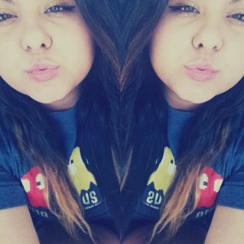 Team iPhone | Clover High | Sophomore | I Follow Back | Music Is My Life | Istagram ; Yeah_Its_Nessa | Never Lose Hope | A Smile Aways Makes It Better ;] |