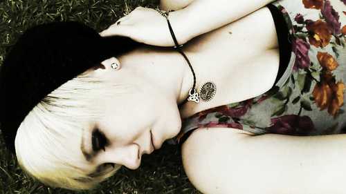 Keep it classy, never trashy; just a little bit nasty -Marilyn Monroe. -xoxo; h♥pe