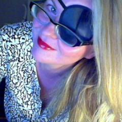 Do you like free porn? ME TOO! I even MAKE porn. I also like getting paid for my work JUST LIKE YOU DO! Free porn: both problematic . . . and awesome!