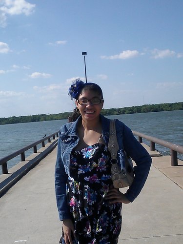 I'm 16, #C/O 2014, mixed-breed :) I don't like drama or bs & ima real ass female