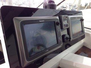 Southern Califonia's Marine Electronic Specialist