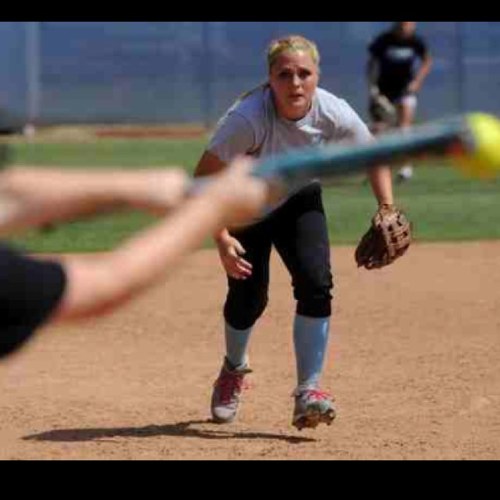 SOFTBALLenn's profile picture. OHIOian highschool sophomore ⚾ always a student of the game