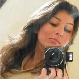 Gaúcha
Colorada
Leonina
Roqueira
Briguenta
Mau Humorada
Carinhosa
Louca
Meiga
Hiperativa
Sem papas na língua... SOU EU !