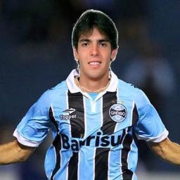 Ele pode vir pro Grêmio,  vamos dar uma força com essa campanha! #VemProGremioKaka