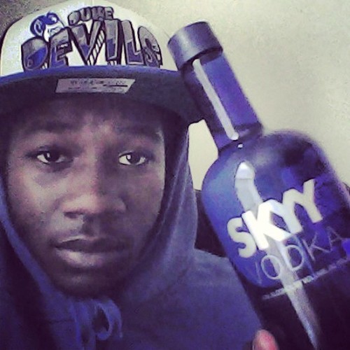 Marq_Harris's profile picture. i am athletic very gud in the bed love to eat finger lick fuck pussy. i will always show u a gud time we can bet on that. Kik me @ Marq.wit.a.Q