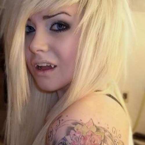 VampiricBlonde's profile picture. | 600 years old | Sept 12 | Vampire | Betrayed | Single | Quiet |