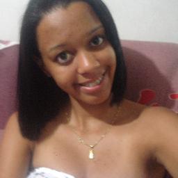 Oieee Meu Nome é Daniela Tenho 18 anos sou uma menina muito carismatica brincalhona sempre fazendo palhaçada com todo mundo kkk moro em Sao Paulo