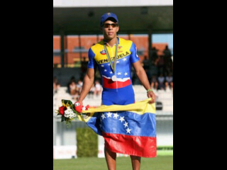 deportista profesional, Multiple medallista Mundial, ABOGADO!!