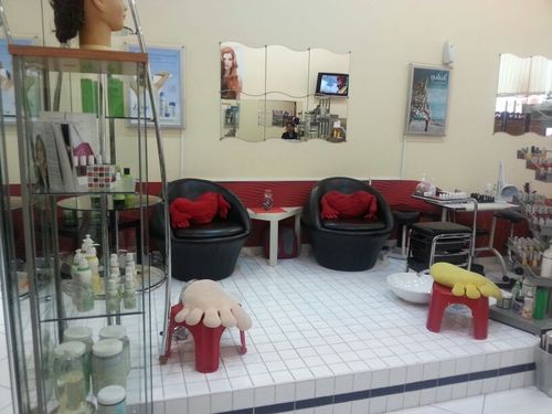 We provide all beauty services, at an economical price, in a hygienic & quality environment, provided by well trained & professional staff