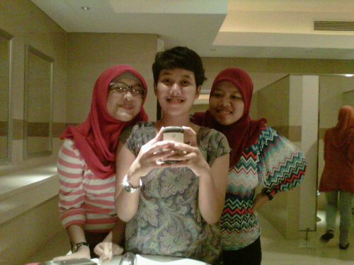 yunimaharani_'s profile picture. 