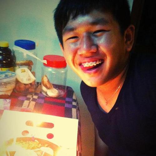 MatthewKees's profile picture. Making friends Smile :) #Frisbee #TeamTk       Instagram: @matthewkees