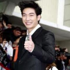 ผมมาใหม่ ผมคือบอทนะ 
กุ๊ยคนจรจัด 
ประเทศไทย