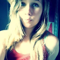 Hello. I'm #directioner #belieber and #roomie . @onedirection @justinbieber @room94 @harry_styles @deanlemon @kieranlemon @badman_sean @kityeh ♥ FOLLOW ME ♥