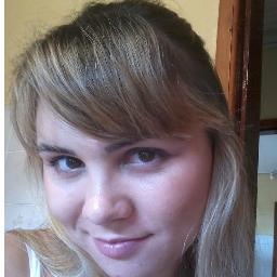 sou a daniele , tenho 22 anos sou loira e gosto de ´negro lindo´