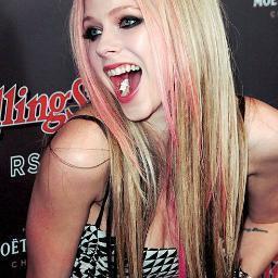@avril_princesa disse q me amava no dia 22/11/12