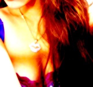 lilladyhero's profile picture. what is this thing right here........?