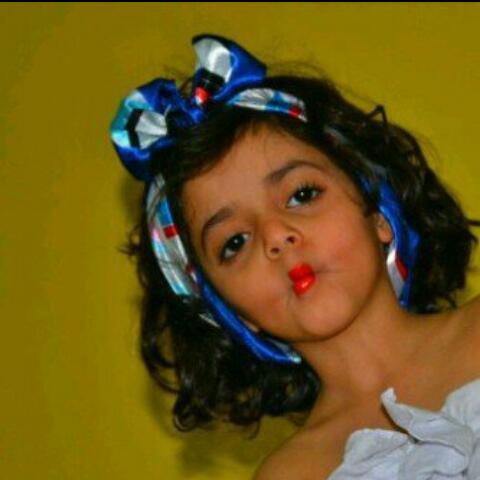 لسستَ ﺎلفتاه ﺎلكااِملَہ ولكنيَ مقتنعہ بَ شخصيتيَ وهذااِ يكفيَ ♡♡