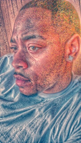Official page of Zo~Rilla, rapper,songwriiter,tree blower.    download PMW  on http://t.co/oEl6qXd2t4 search# Zorilla