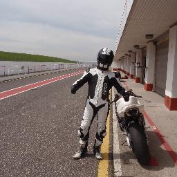 WuslCrash's profile picture. .