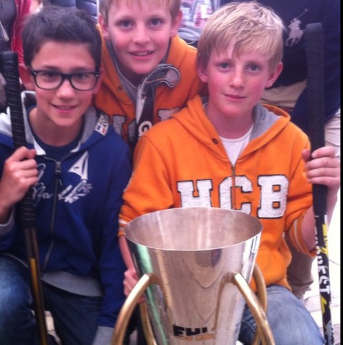 Het gaat helemaal top vrienden maxligt maxlief tim thijmen nick boyd teun kick en nog veeeel meer ik ga veel kinderen missen;(