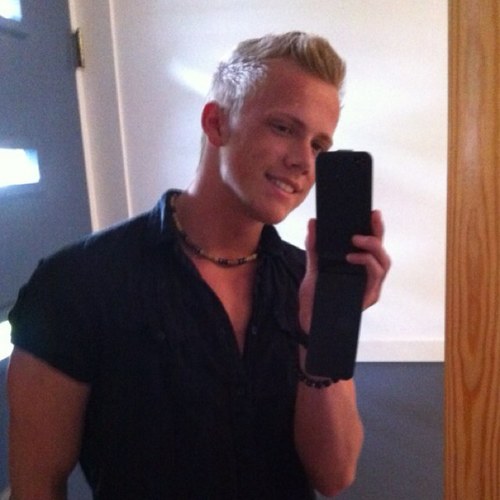 Follow me, and get to know more about me!