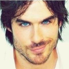 El Vampiro Sexy de Falls,no te hace falta saber mas
Odio lo que me esta pasando,pero ya es tarde...enamorado de Elena hasta la medula