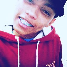 E Na Pista Nois Ta de Corola , No AP na Hidromassagem , Na estrada Nois de 1000 Cilindrada e No Mar o Conforto do Iati ♪♪