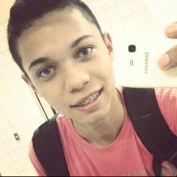 segue que te sigo meu ask pergunte e curtam la http://t.co/HShuEy7o  o meu facebook me add la  https://t.co/RtLs6HxE  meu msn add ai  jhones_vc@hotmail.com