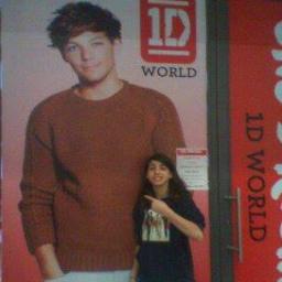 Amo Gli One Direction ...e sono Directioner FIERA DI ESSERLO!! Canzone preferita dei 1D è ...Kiss you 3