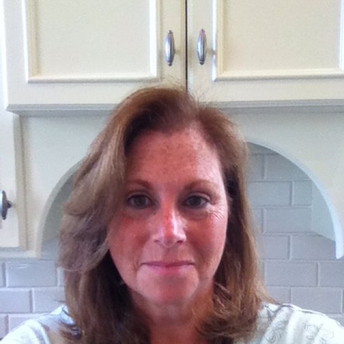 lynnjacobs916's profile picture. 