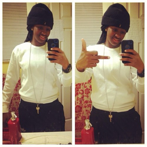 Trust no one , loyal to myself & put nothing past nobody #TrueLoner #Coldhearted ✌✌