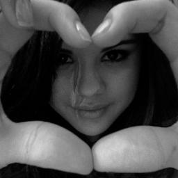 I live in Los Angeles, I'm fan of Selena gomez live alone and I consider myself short Normal Pop Rock skate all
