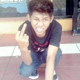 Yang Jelas Gua Bukan Rizal Armada . Tapi Rizald Radzian Putra Kalo Gak Percaya Cari Aja Di Google .!

  Kumaha Sia We Ah Lier
