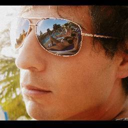 AlejandroPola2's profile picture. Argentino. Oportunista profesional. Optimista y luchador. Hincha de Boca. Me banco la pelusa.