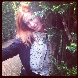 greenandblue11's profile picture. 