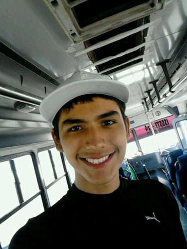 Gracioso,Comico,Alegre,Bipolar,Corajudo,Puchero,Tonto,Feo,Inteligente,Dedicado,Enamorado,Ahorrador,blablabla★Siganme Ome☺