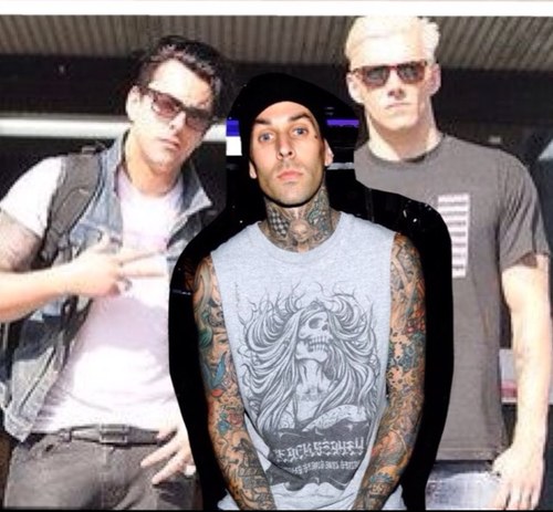 RichBarKins.Prodigio d la batería.Famous Stars and Strap,Doing the damn thing since 1999.Rock.Punk.Hip Hop.Skate Culture.Enamorado del palo de Ian Watkins.Fake.