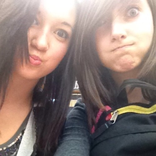 Ran by: @LyssaDevine and @NicoleKelemen1. Started on 8/13/12. We love @AustinMahone & @JustinBieber ! We follow back! :) #Mahomie #Belieber