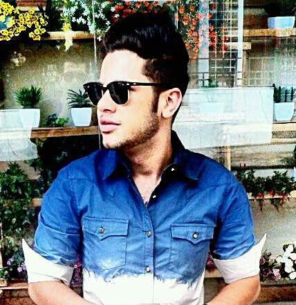 Facebook, Instagram, Mobli: jonathantrivizolli