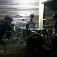 Anggit (@anggitsof) 's Twitter Profile