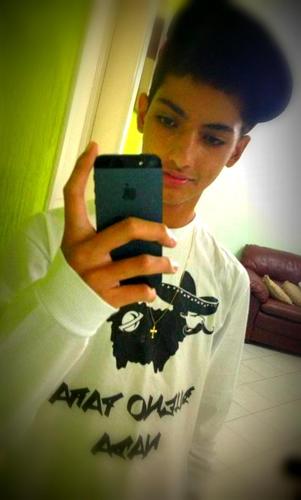 Se não é eu quem vai fazer você feliz ? ♪♪