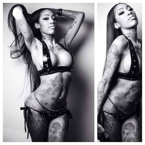 Skater/dancer
Heavily tattoed
Beautiful outcast
Inspired by darkness
Instagram:wildchildtattedchina