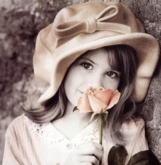 ✨ربي اسكن السعاده في قلب من اسعدني بكلمة أو بفعل ولمن دعى لي في ظهر الغيب .💖