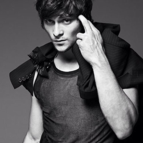 [RP, 18+] (Taken by @DamonsAddiction) Child Of The Moon. 17 years old. Son of Regina and @OUAT_Daniel.