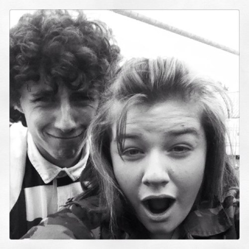 chloez_1998_12's profile picture. 